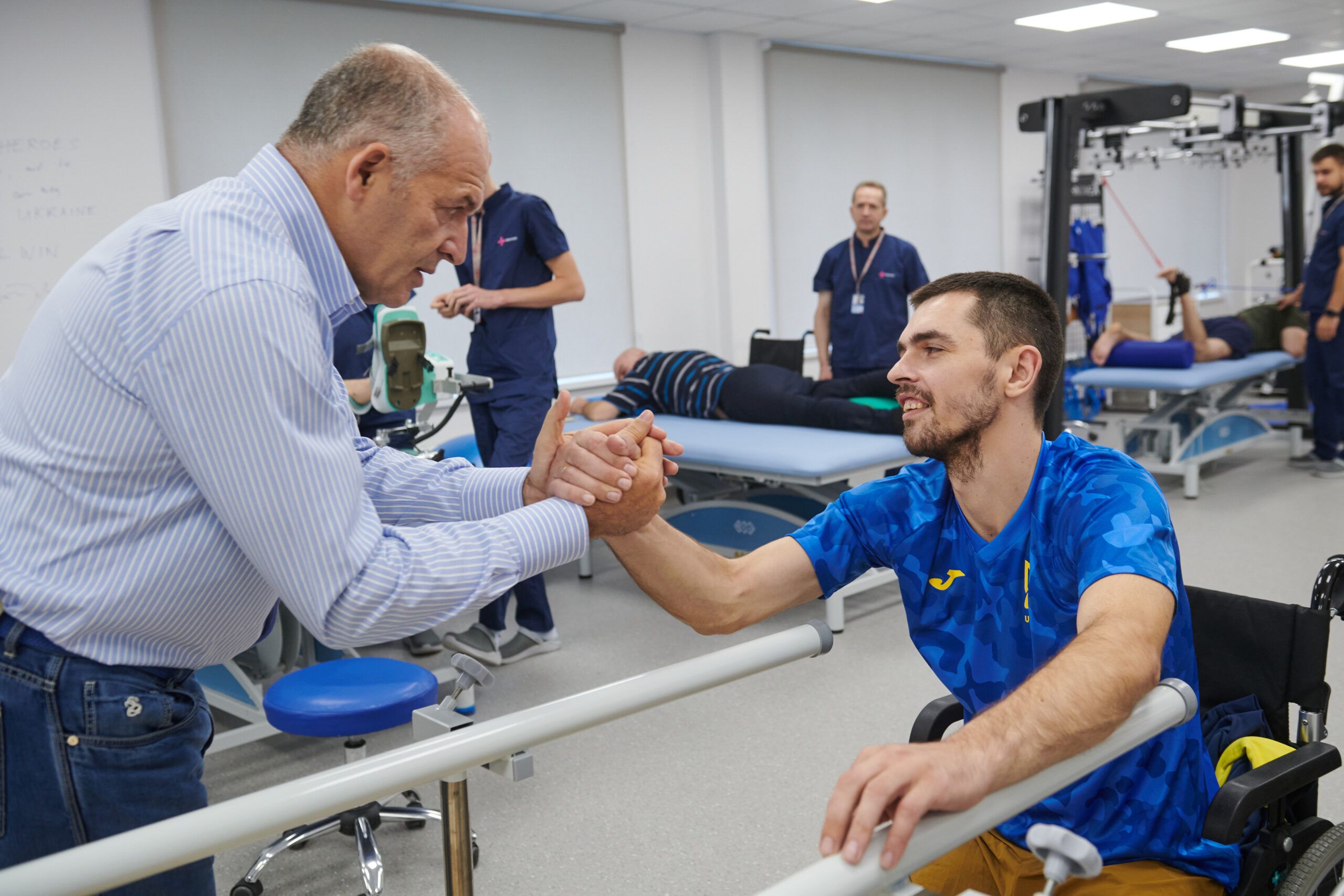 Віктор та Олена Пінчуки створюють всеукраїнську мережу центрів ментального здоров’я для військових ПОВЕРНЕННЯ Віктор та Олена Пінчуки створюють всеукраїнську мережу центрів ментального здоров’я для військових ПОВЕРНЕННЯ