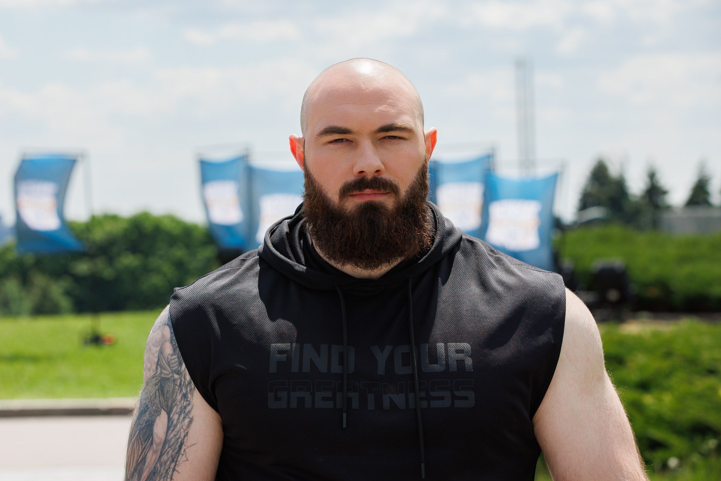 Олексій Новіков долучився до челенджу «Доведи свою силу» – випробування від Десантно-штурмових військ Олексій Новіков долучився до челенджу «Доведи свою силу» від Десантно-штурмових військ