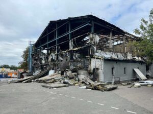 Через ворожий обстріл знищено ще один знімальний павільйон телеканалу СТБ