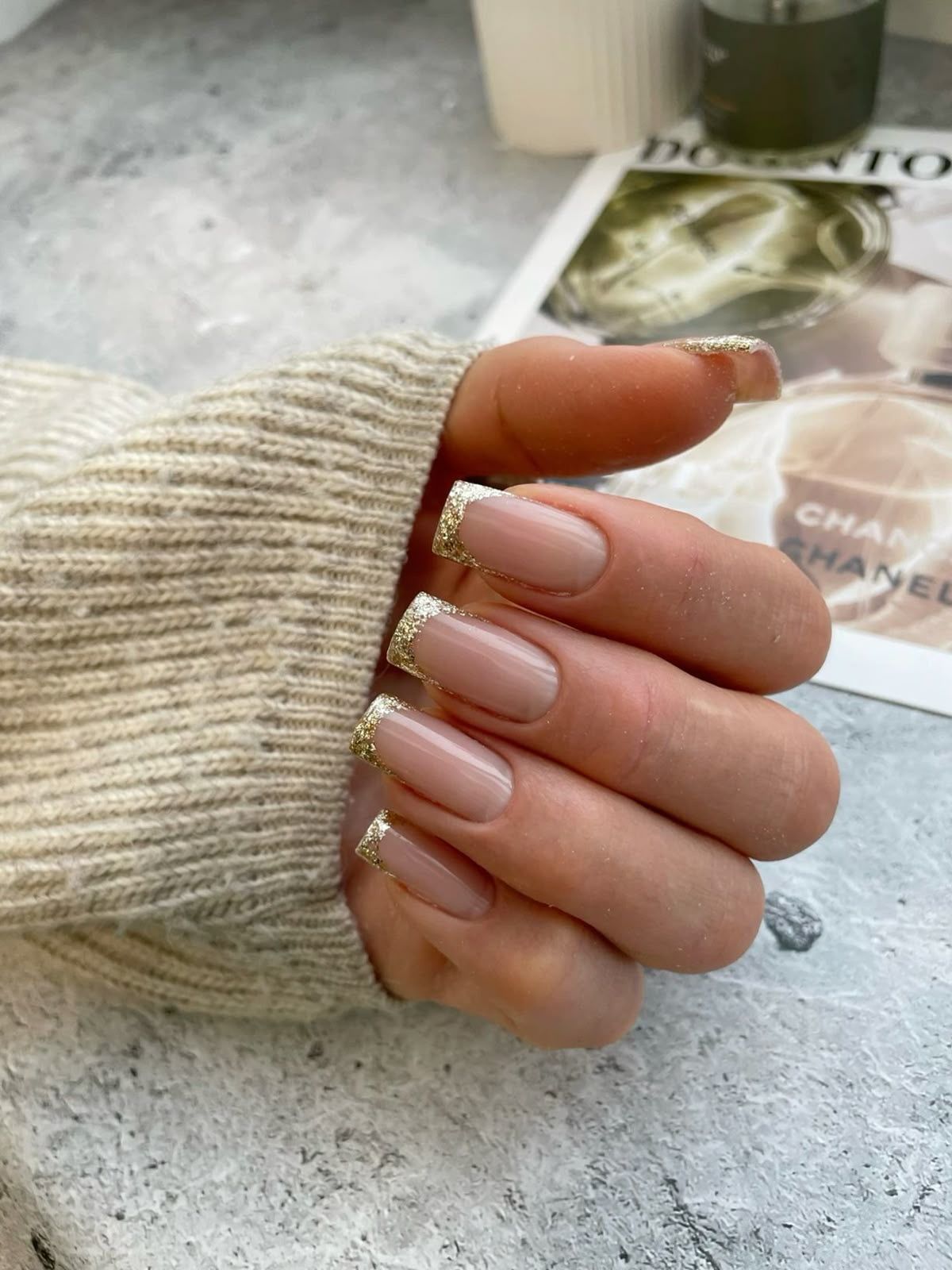 Манікюр на Новий рік 2026: кольори, які привернуть достаток й удачу Манікюр на Новий рік 2026: головні кольори та дизайни на новорічну ніч