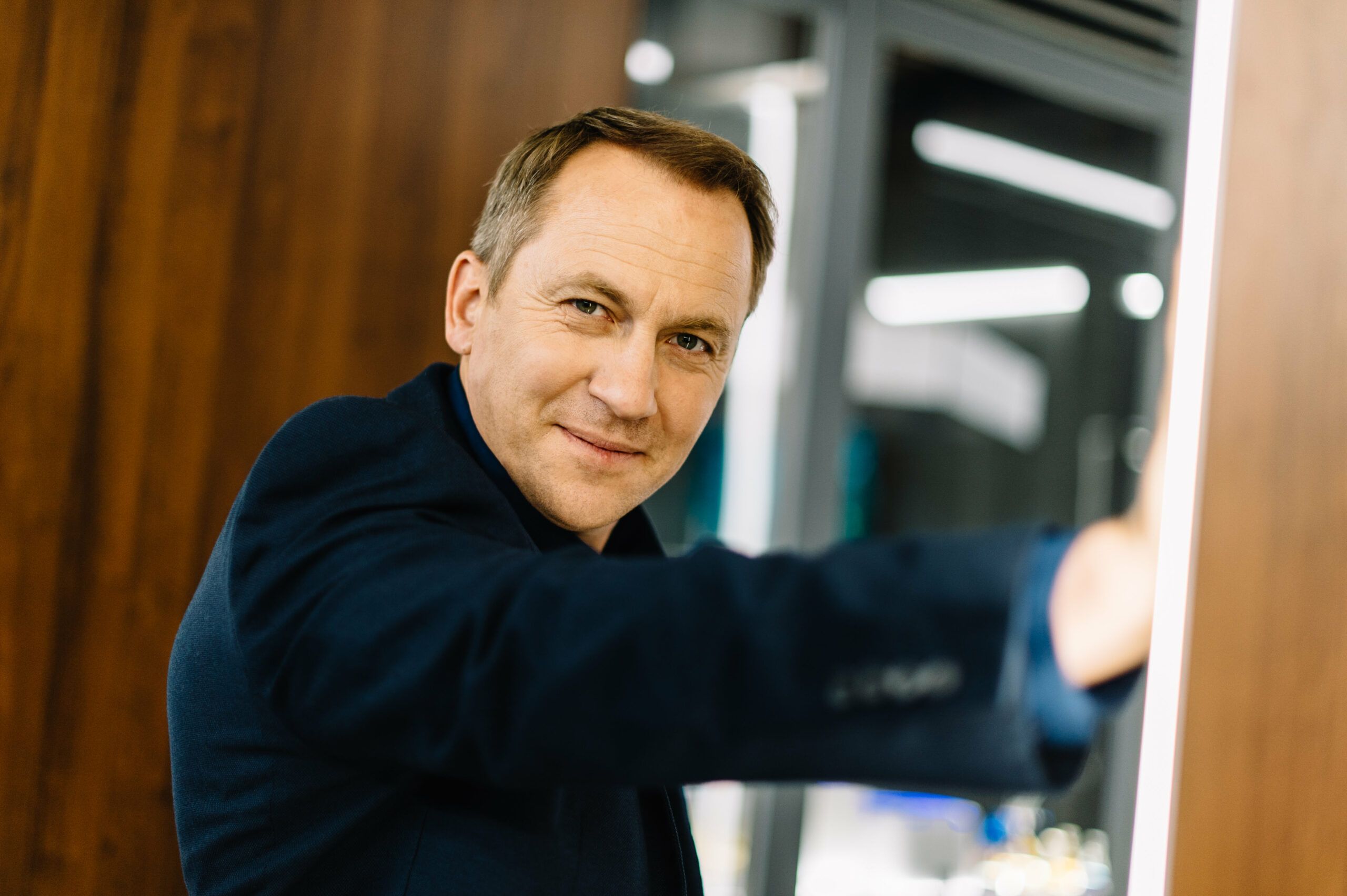 Зірки серіалів СТБ привітали українців з Новим роком 2026