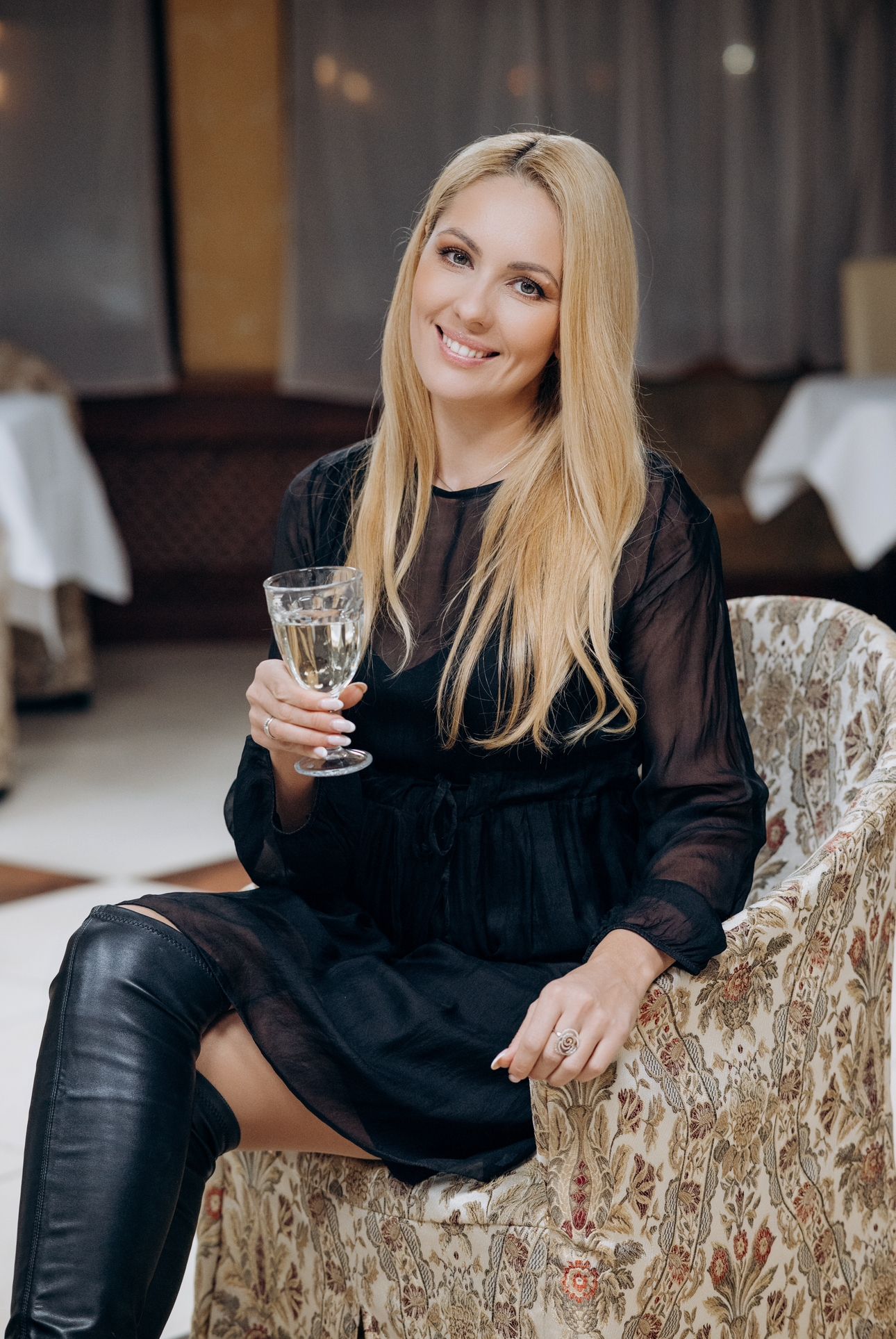 Зірки серіалів СТБ привітали українців з Новим роком 2026