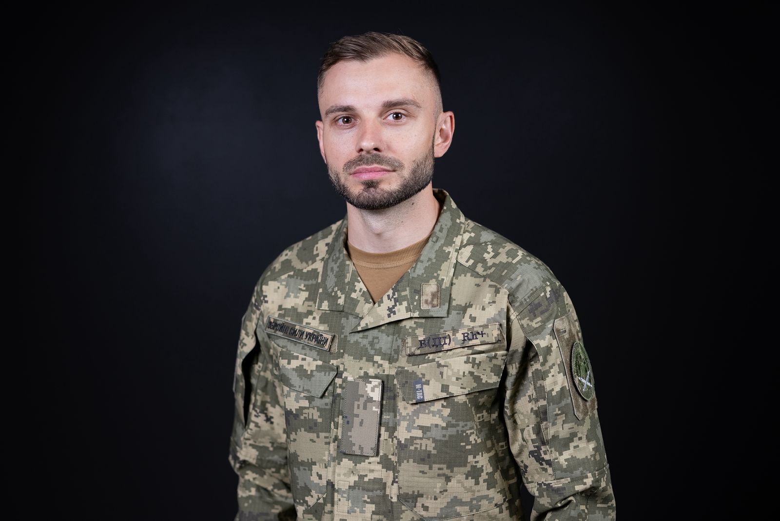 З Новим роком 2026: новорічні привітання від ведучих СТБ Ведучі СТБ привітали українців з Новим роком 2026