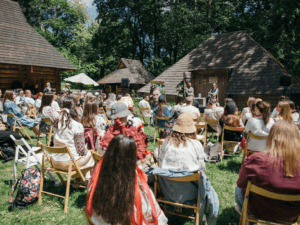 ЧекаFest 2.0 зібрав майже 4 тисячі людей у Львові, щоб вшанувати памʼять Ірини Цибух Фото 6 до: ЧекаFest 2.0 зібрав майже 4 тисячі людей у Львові, щоб вшанувати памʼять Ірини Цибух