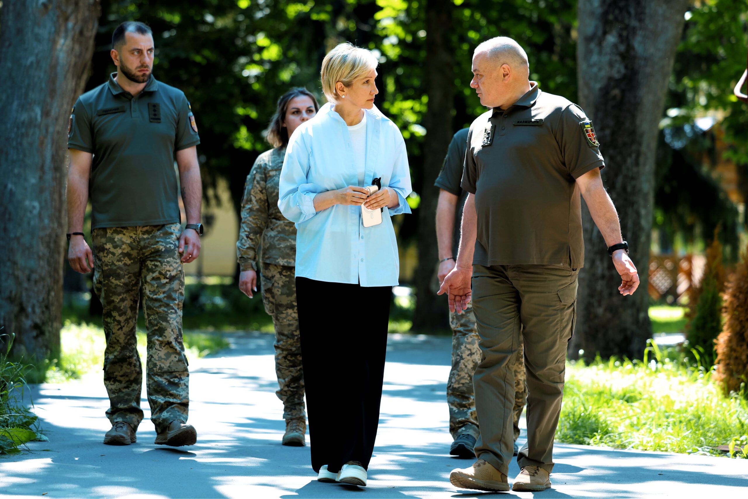 Фонд Олени Пінчук та Міноборони розпочали співпрацю у сфері здоров’я військовослужбовців Фото 1 до: Фонд Олени Пінчук та Міноборони розпочали співпрацю у сфері здоров’я військовослужбовців