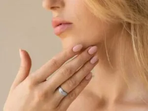 Які обручки краще вибрати: з діамантами чи без них