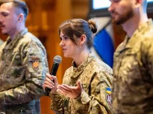 Фонд Віктора Пінчука оголошує набір ветеранів та ветеранок до 2-ї когорти програми з лідерства в Yale Фото 3 до: Фонд Віктора Пінчука оголошує набір ветеранів та ветеранок до 2-ї когорти програми з лідерства в Yale