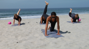 beach-leg-lifts