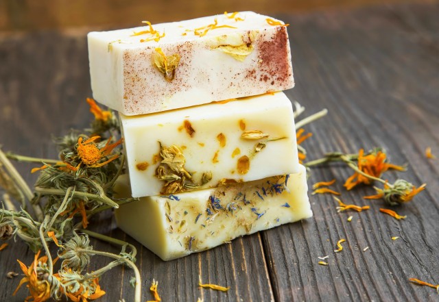 Праліне для ванн: як зробити і як використовувати Calendula natural soaps