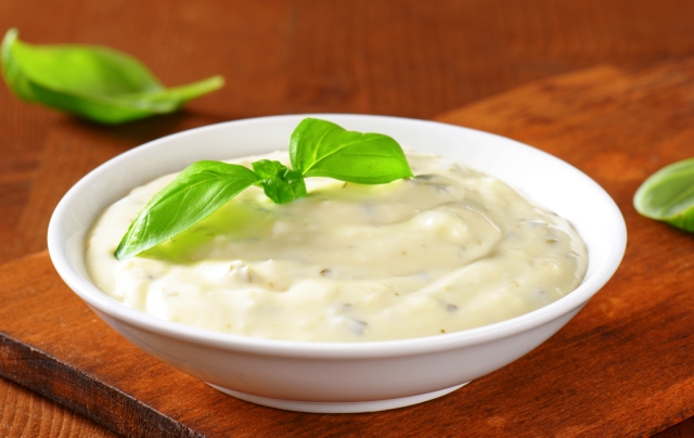 Заправки для салатов: самые вкусные рецепты соусов Заправки для салатов: рецепты соусов