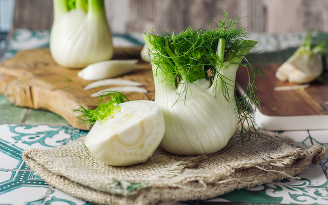 Готуємо свій організм до святкового столу: поради новий рік переїдання