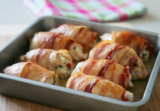 рулетики с беконом