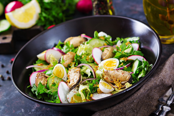 салат с мидиями