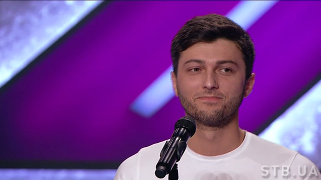 На «Х-факторе» споет чемпион по вольной борьбе и грузинский футболист vlcsnap-2015-09-04-10h58m06s154