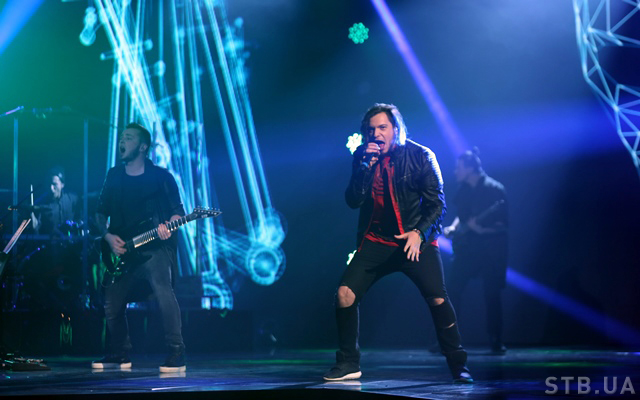 DETACH виступлять у супроводі симфонічного оркестру BD9B8446-kopiya