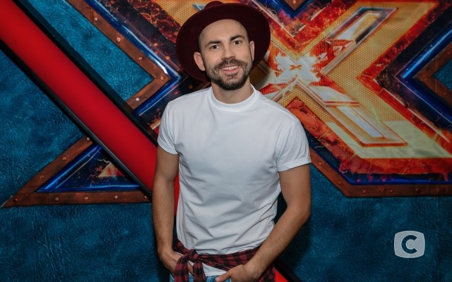 ведущий тоьлд