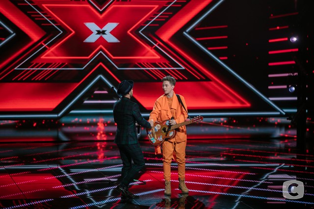 Х-фактор-9: фотодобірка першого прямого ефіру