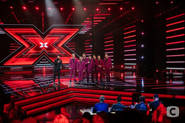 Х-фактор-9: фотодобірка першого прямого ефіру