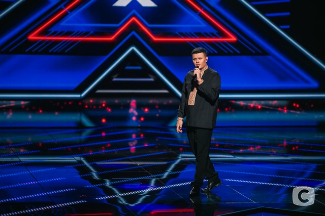 Х-фактор-9: фотодобірка першого прямого ефіру