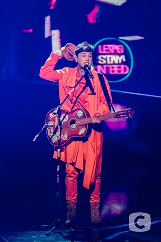 Участник «Х-фактор»-9 Иван Ищенко рассказал о своем детстве 