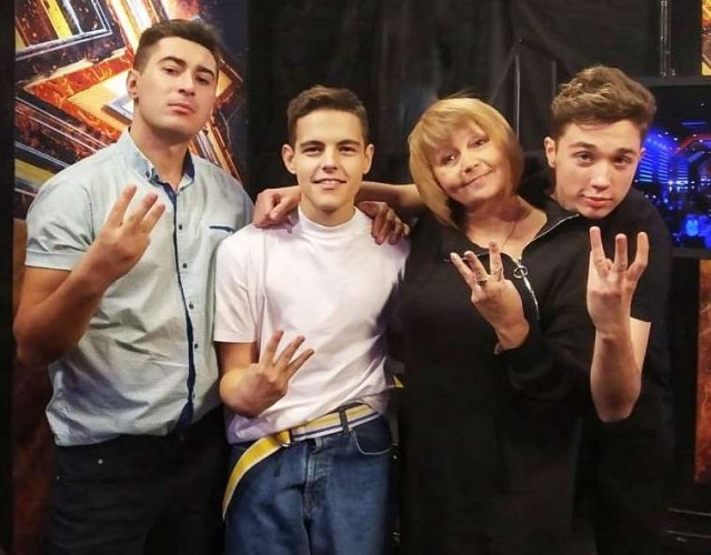 Х фактор 9: фото из закулисья второго прямого эфира