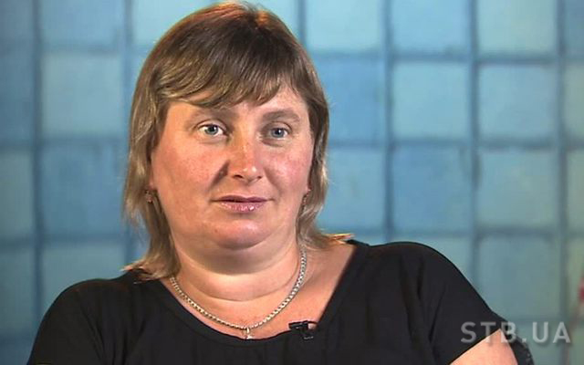 Сільський мачо пішов влаштовуватися на роботу в шльопанцях t9TppBEa_inettools