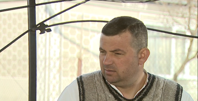 Чи зможе тато-пан впоратися з усіма завданнями трудівниці-дружини? Чи зможе тато-пан впоратися з усіма завданнями трудівниці-дружини?