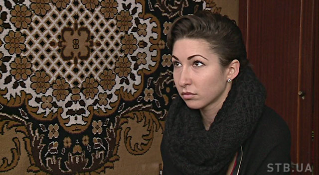 Неизвестная сила кидается ножами и нападает на людей пасынкова