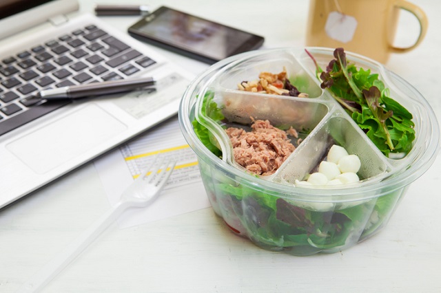 Lunch box on working