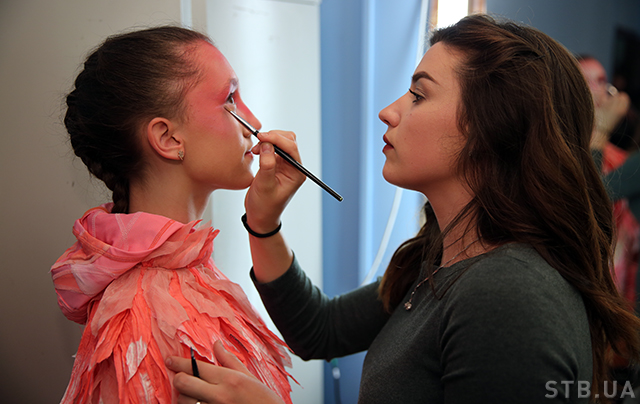 Колектив «Ренесанс» гримували 13 візажистів (ФОТО) 114A8018 копия