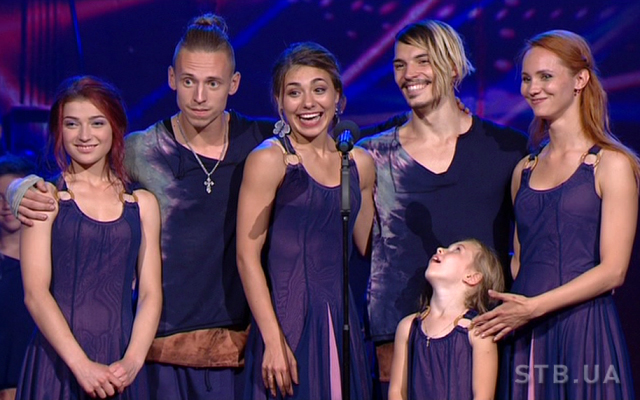 танцуют все 9 трио