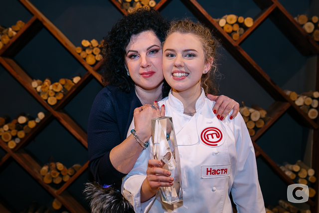 Победительница Мастер Шеф «Подростки на Кулинарном выпускном»: интервью с Настей Кобыляцкой
