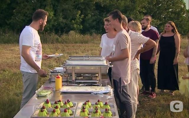 Точно вегетаріанка? Анжела приготувала найкращий стейк на «МастерШеф» пост16к1