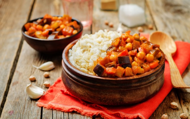 eggplant-and-tomato-chickpea-curry-with-rice-picture-id1065395554