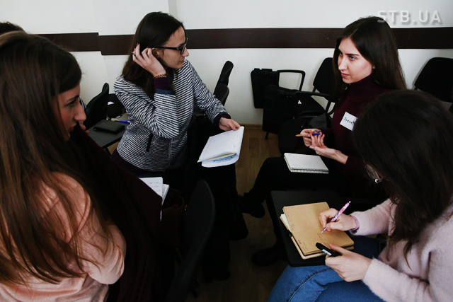 Містика на екрані: чим зі студентами ділилася Юлія Федець? 110A5874