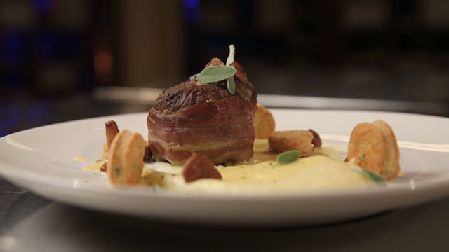 Дети сдали экзамен в Le Cordon Bleu vlcsnap-2016-04-26-11h41m10s179