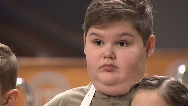 Дети сдали экзамен в Le Cordon Bleu vlcsnap-2016-04-26-11h43m34s63