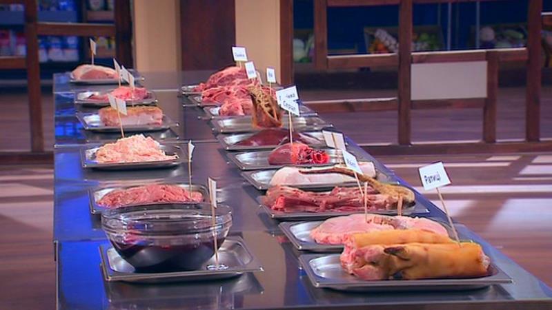 Дети приготовили страшные и вонючие субпродукты vlcsnap-2017-02-22-13h48m29s139