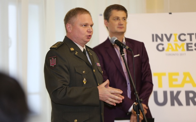 «Ігри Нескорених» на низькому старті: українська команда вирушила в Торонто “Invictus Games”: Українських військових провели на «Ігри Нескорених»