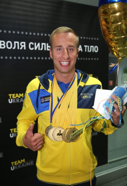 Как встречали украинскую сборную с «Invictus Games» Ігри Нескорених: как встречали украинскую сборную