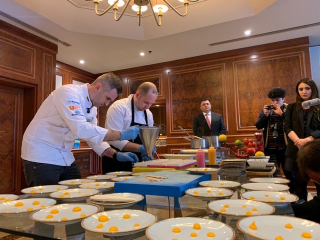 Ð®ÑÐ¸Ð¹ ÐÐ¾Ð²ÑÐ¸Ð¶ÐµÐ½ÐºÐ¾ Ð½Ð° ÐÐµÐ´ÐµÐ»Ðµ ÑÐºÑÐ°Ð¸Ð½ÑÐºÐ¾Ð¹ ÐºÑÑÐ½Ð¸ Ð² ÐÐ½ÐºÐ°ÑÐµ