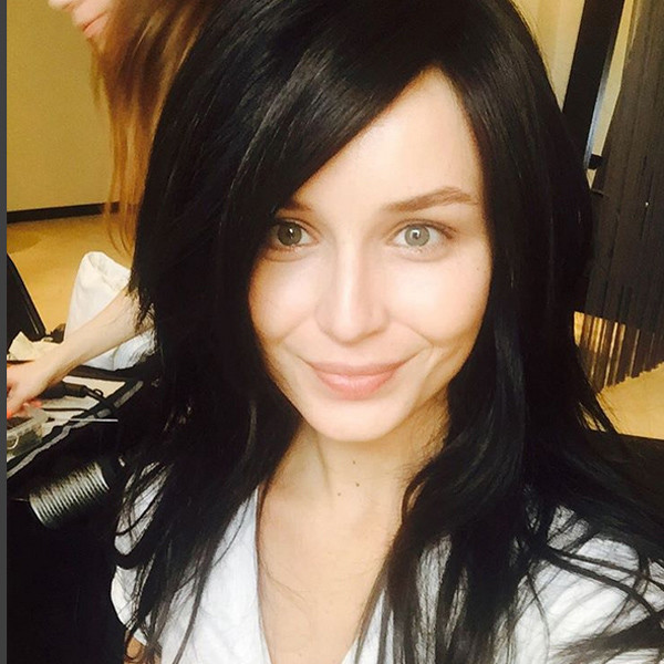 Полина Гагарина стала брюнеткой 600x600_1_fb8bf42cf82552597478a3cdb662e43c@600x600_0xd42ee437_3471208531442843974