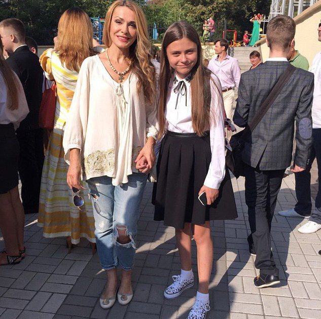 Дети Сумской, Димопулос, Потапа и других звезд на школьной линейке (ФОТО) sghadh