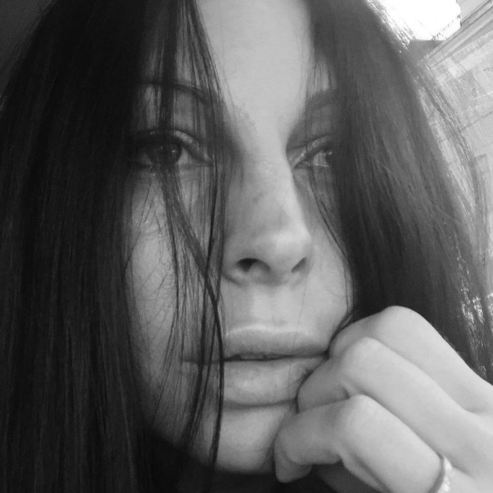 Звезда сериала «Счастливы вместе» поделилась с поклонниками «болью» 12729281_570200706479466_4303411309371413399_n
