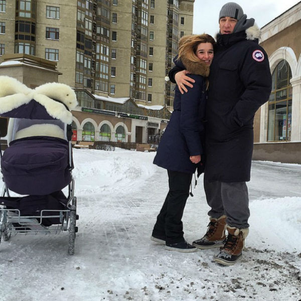 Ксения Бородина «заразила» трех подруг 600x600_0x3e4c1bfc_5838738831454251624