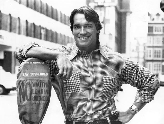 Внебрачный сын Шварценеггера стал его точной копией (ФОТО) Austrian-born American actor Arnold Schwarzenegger, originally a bodybuilder who won the title Mr Universe five times. Schwarzenegger announced on August 6th, 2003 that he would run for California governor. (Photo by Evening Standard/Getty Images)