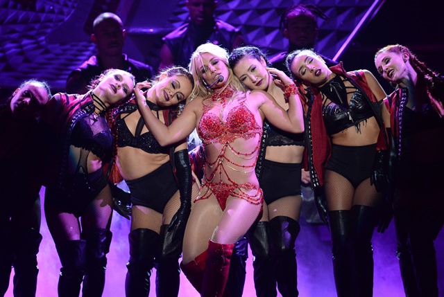 Бритни Спирс, Рианна и другие звезды зажгли на «Billboard Music Awards-2016» (ФОТО) 631009835KI00579_2016_Billb