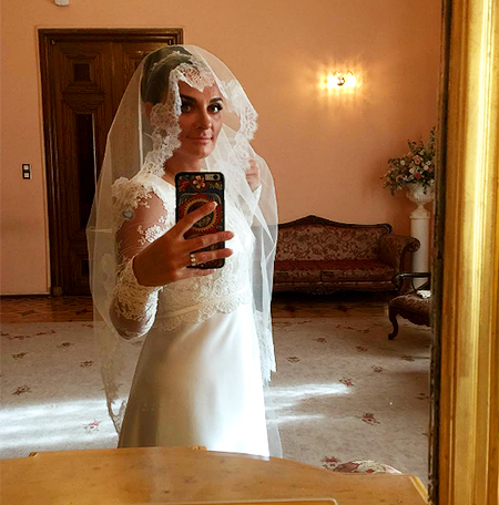 Елена Ваенга поделилась свадебными снимками VAENGA-300916-1