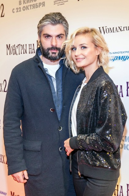 Полина Гагарина снова беременна (ФОТО) 940x1429_1_80ad9862fed99971edf733e66bde99f6@940x1429_0xc0a839a4_2952628631479745021
