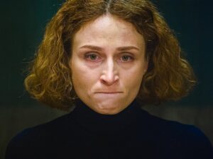 Відео Я зрікаюсь все серии смотреть онлайн